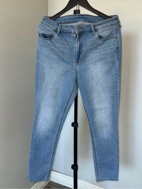 Old Navy Light Wash Stretch Skinny Jeans Size 12